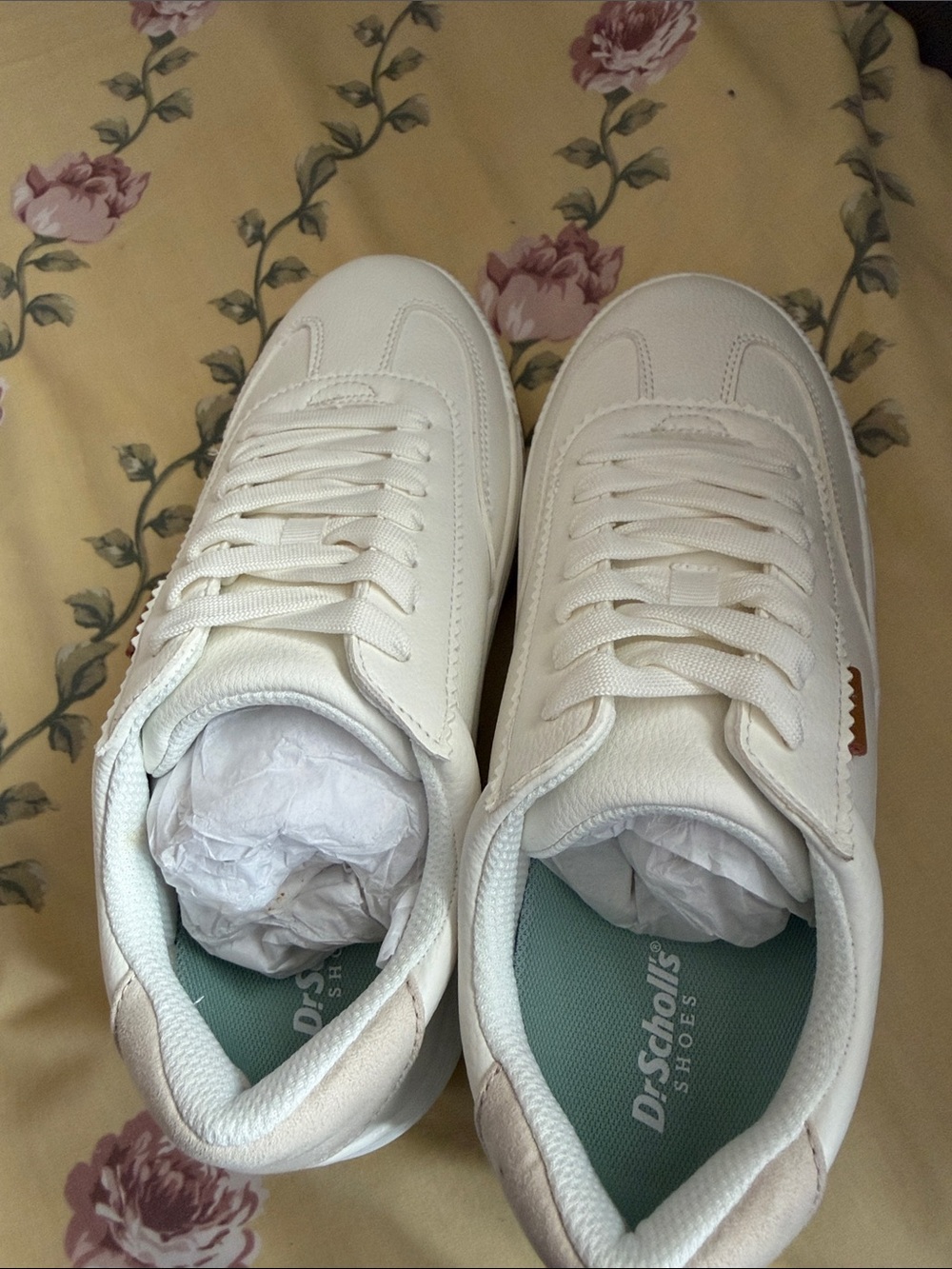 Dr. Scholl's Men's White Low-Top Lace-Up Sneakers
